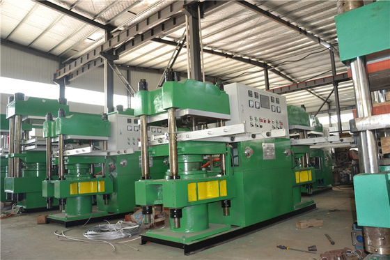 Máy bơm bằng cao su 100T Máy bơm bằng thủy lực
