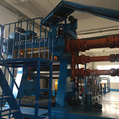 Máy cán tấm cao su bốn cuộn có độ chính xác cao cho dây chuyền sản xuất băng tải