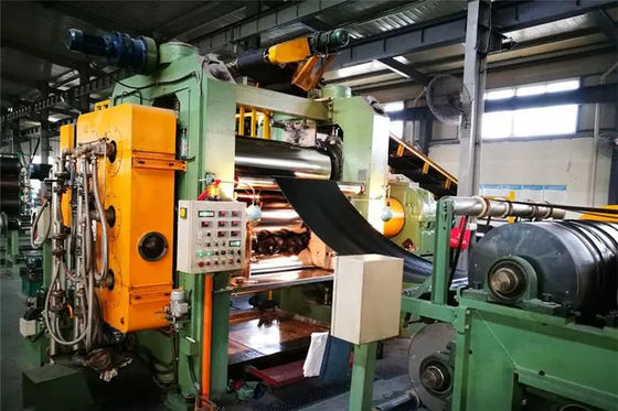 Giá tốt Điện sưởi ấm 3 cuộn Calender máy tốc độ 0-20m/min Và áp suất tối đa 10MPa trực tuyến