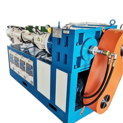 Giá tốt Máy ép cao su DC132 0-60r/min Tốc độ vít 300mm Chiều kính vít phía trước trực tuyến