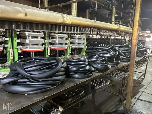Giá tốt Butyl cao su và cao su tự nhiên ống bên trong máy làm cứng cho xe máy ống bên trong dây chuyền sản xuất trực tuyến